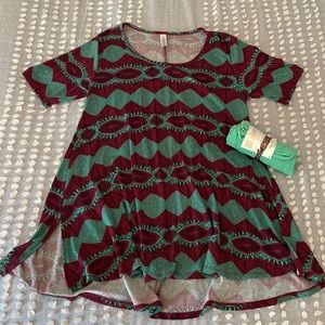 LuLaRoe Outfit Bundle  (Shirt & Leggings)